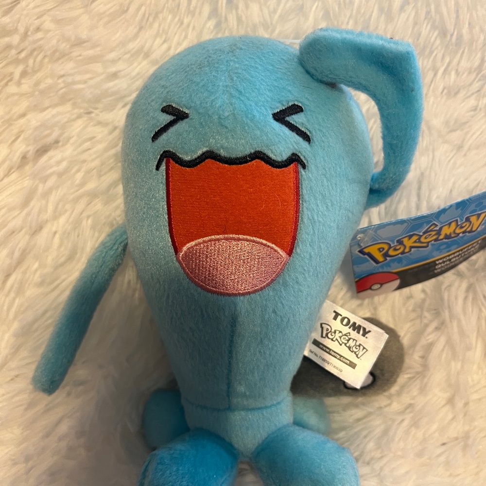 Pokémon Wobbuffet Blue Plush Toy by Tomy